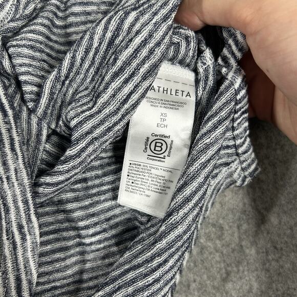 Athleta Breezy Tee Shirt Women’s XS Gray White Striped Short Sleeve V Neck - Picture 7 of 8